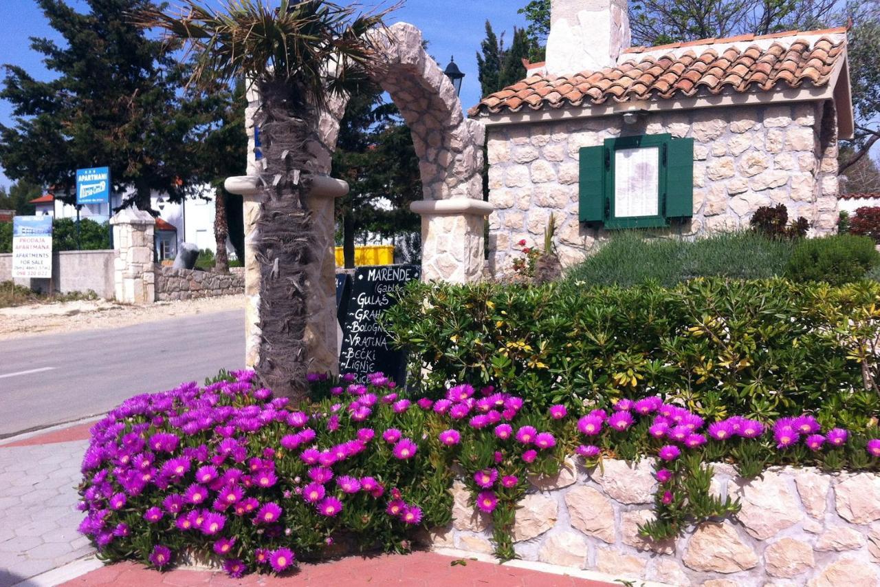 Apartments With A Parking Space Vrsi - Mulo, Zadar - 3276 Buitenkant foto